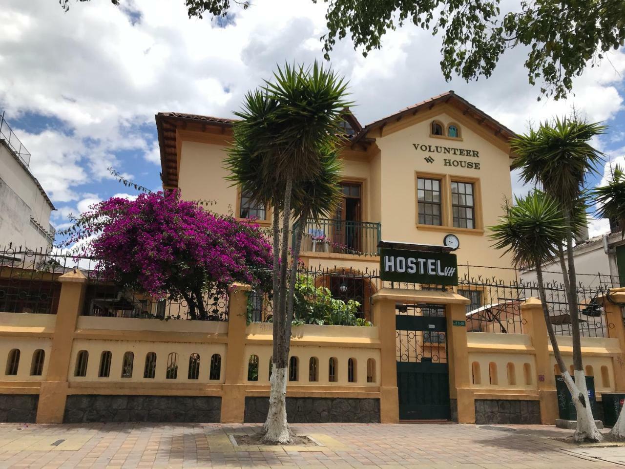 Volunteer House Hotel Quito Exterior photo